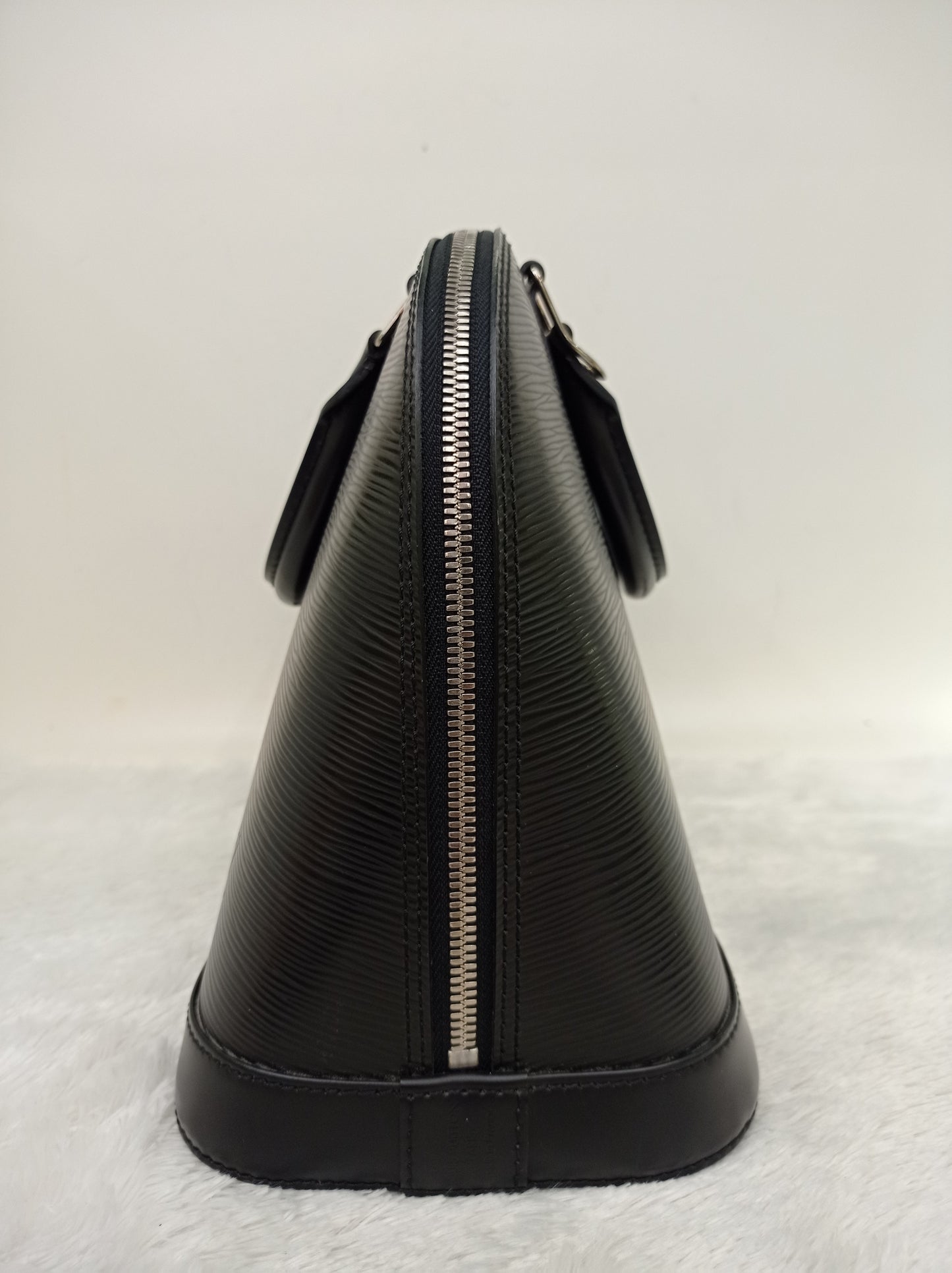 LV Alma PM Epi Black