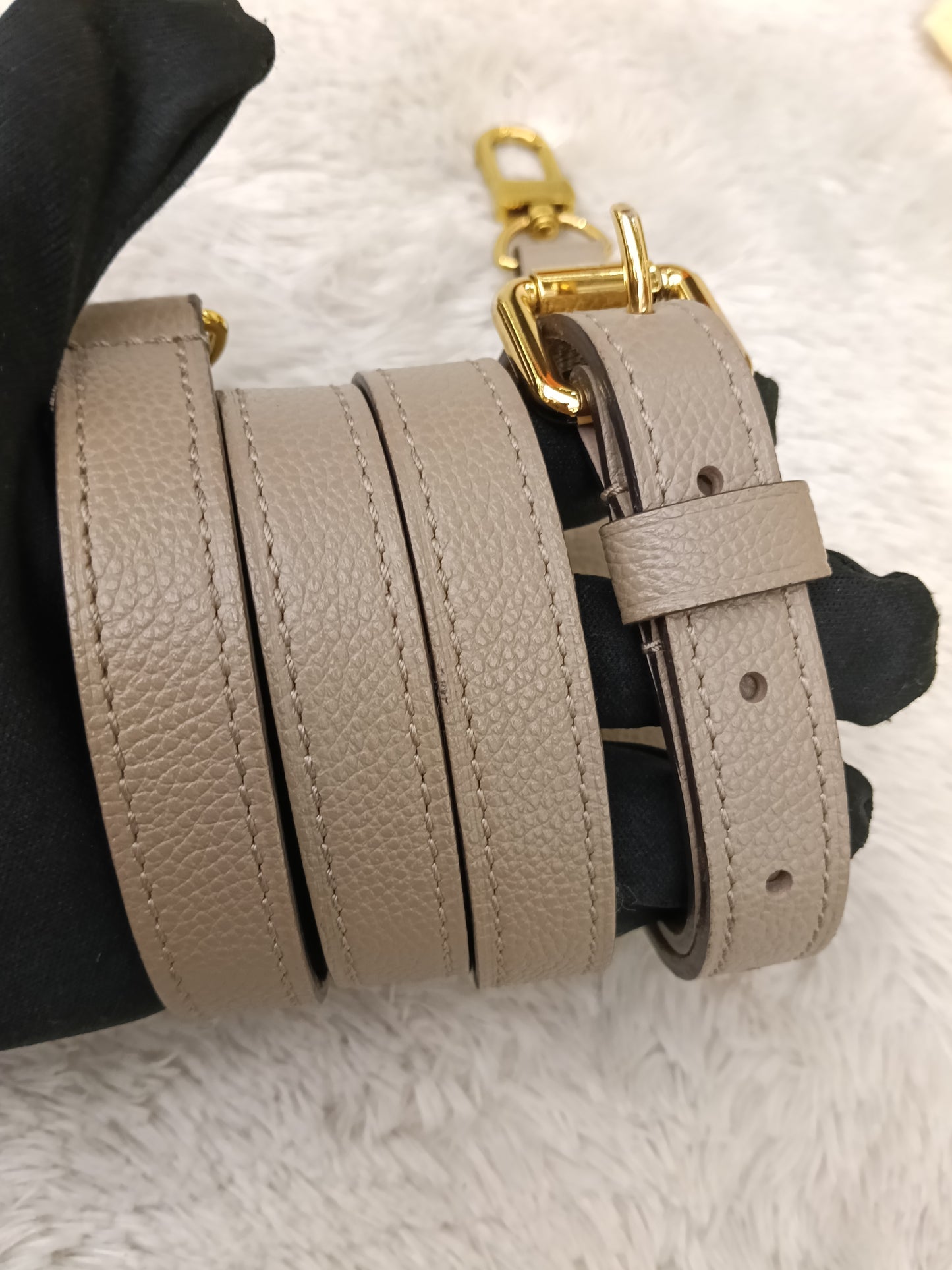 LV Metis Monogram Empreinte Tourterelle 2019