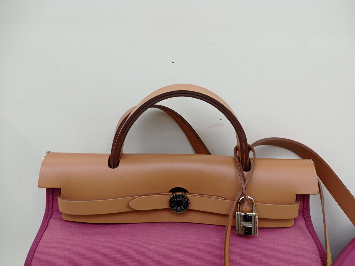 HB31 Canvas Magnolia Flap Beige PHW #O square