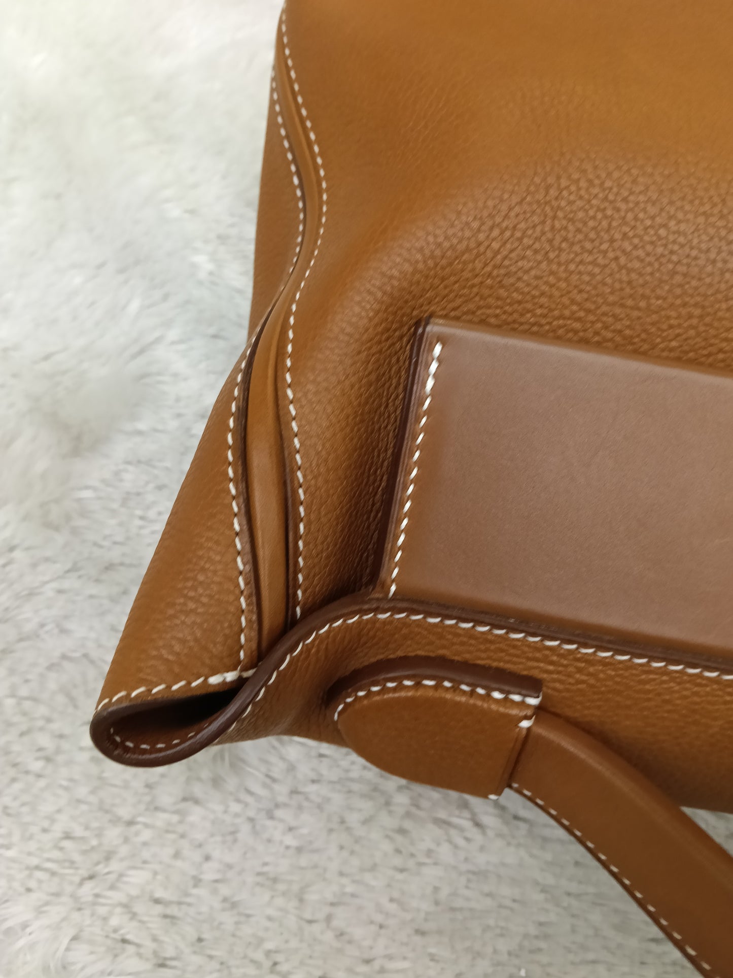 Hermes 2424 29 Fauve Barenia Faubourg GHW #D
