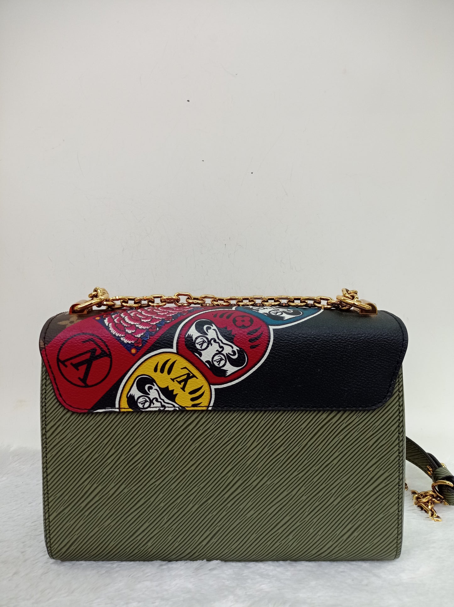 LV Twist MM Monogram Kabuki