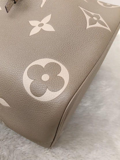 LV Neo Noe MM Monogram Empreinte Tourterelle Creme (CHIP)