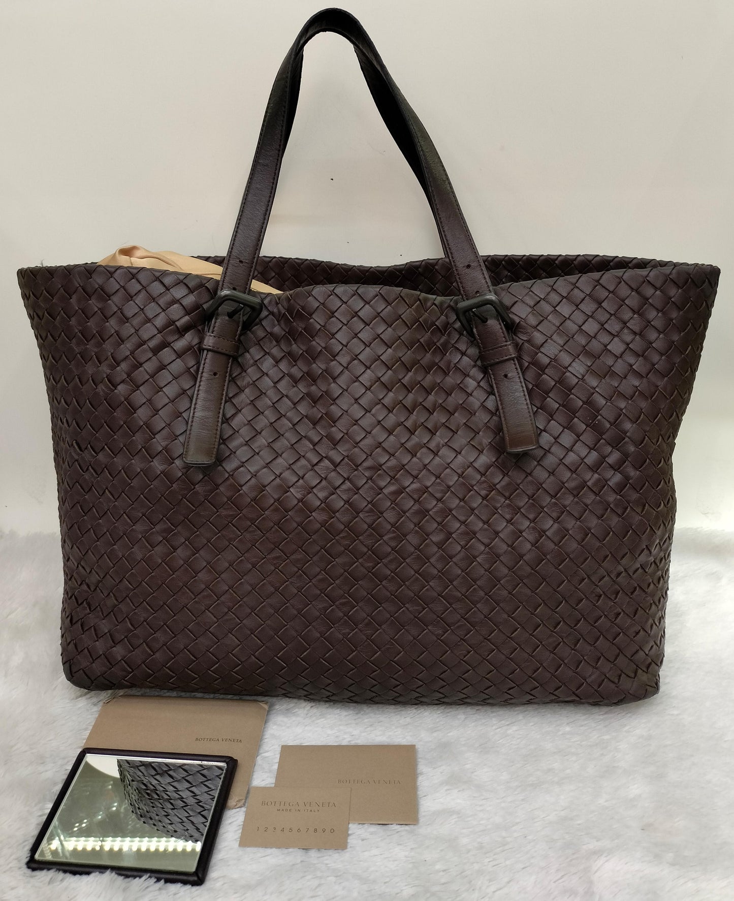 Bottega Veneta Cesta Shopper Tote Intrecciato Dark Brown