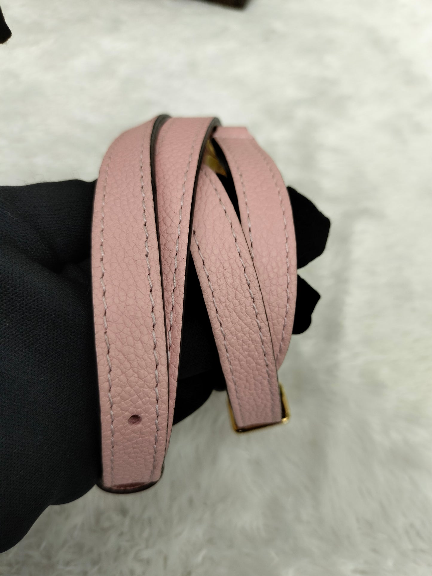LV Clapton Backpack Damier Magnolia 2018