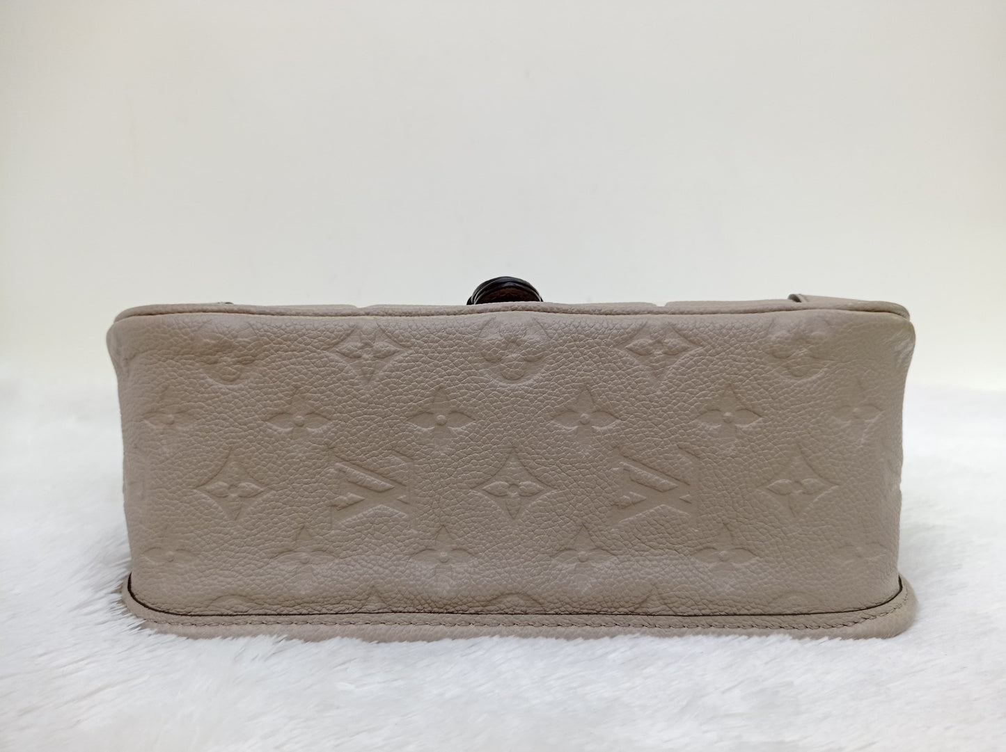 LV Diane PM ST NM Monogram Empreinte Creme Tourterelle (CHIP)