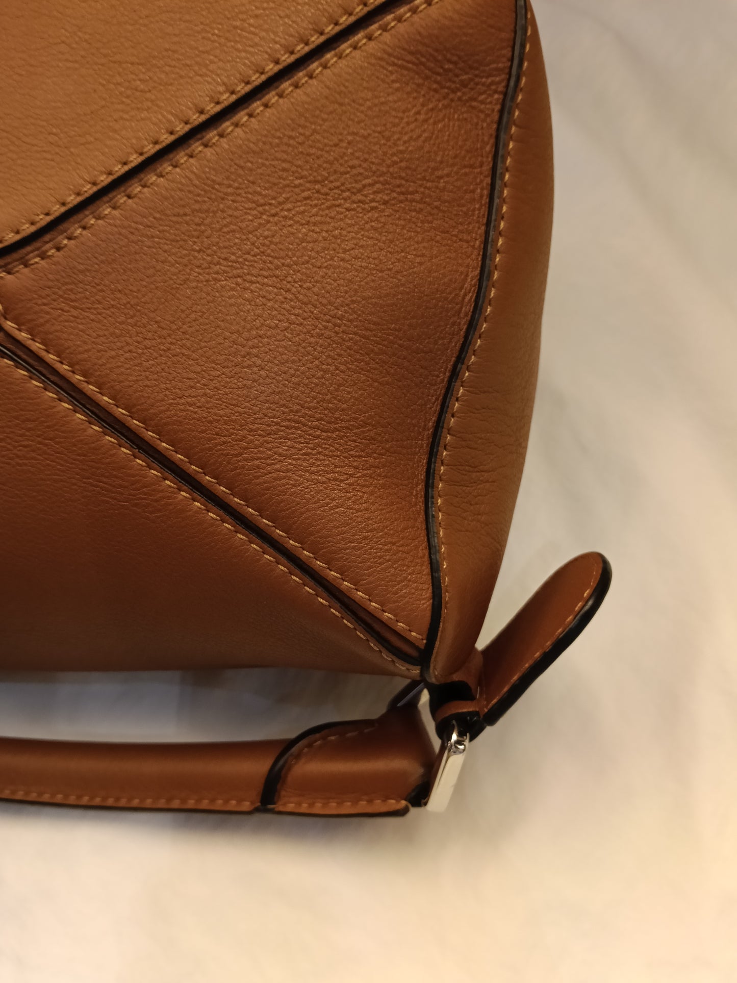 Loewe Puzzle Small Tan SHW 2020