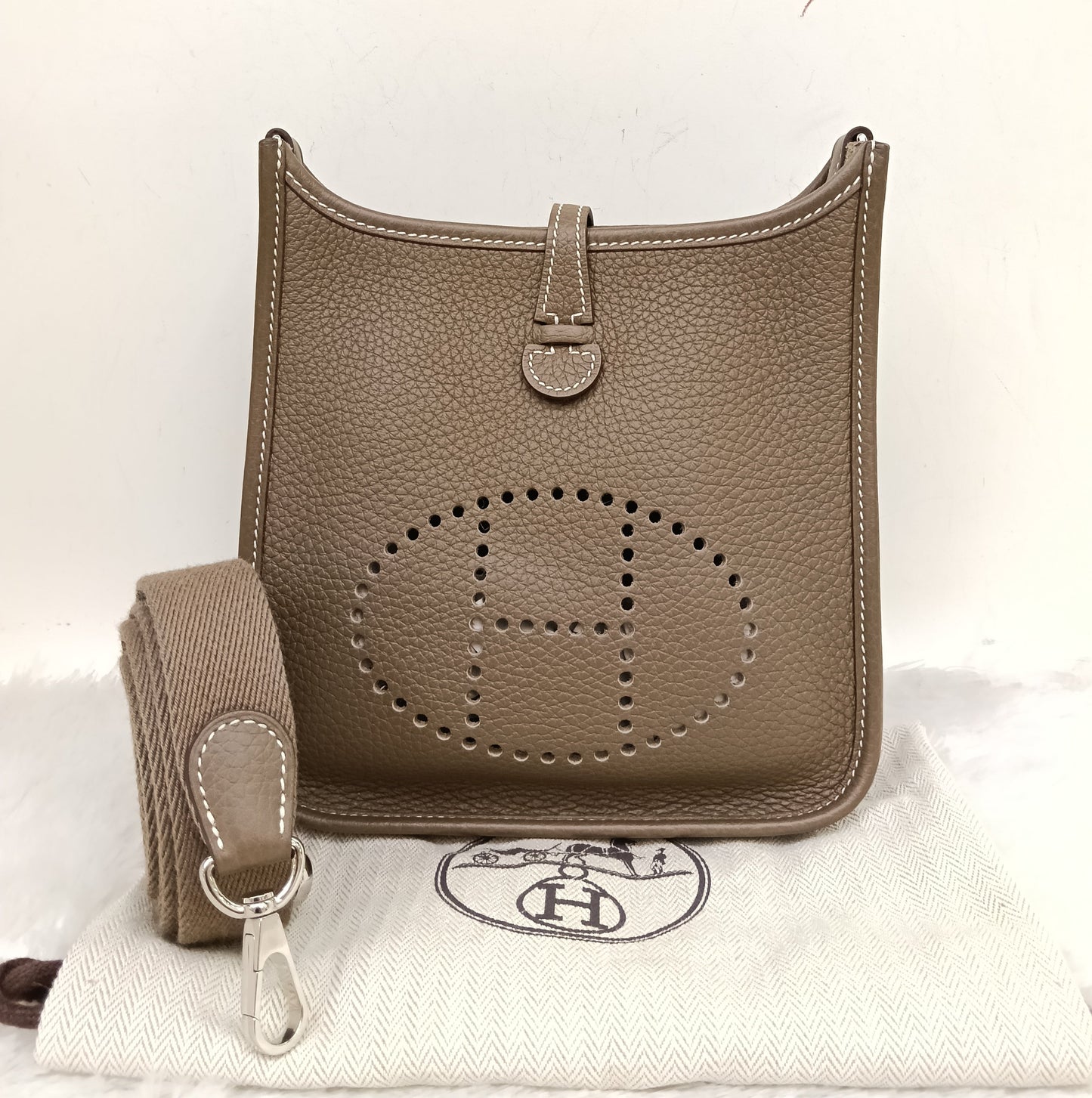 Evelyne Mini Clem Etoupe PHW #Z