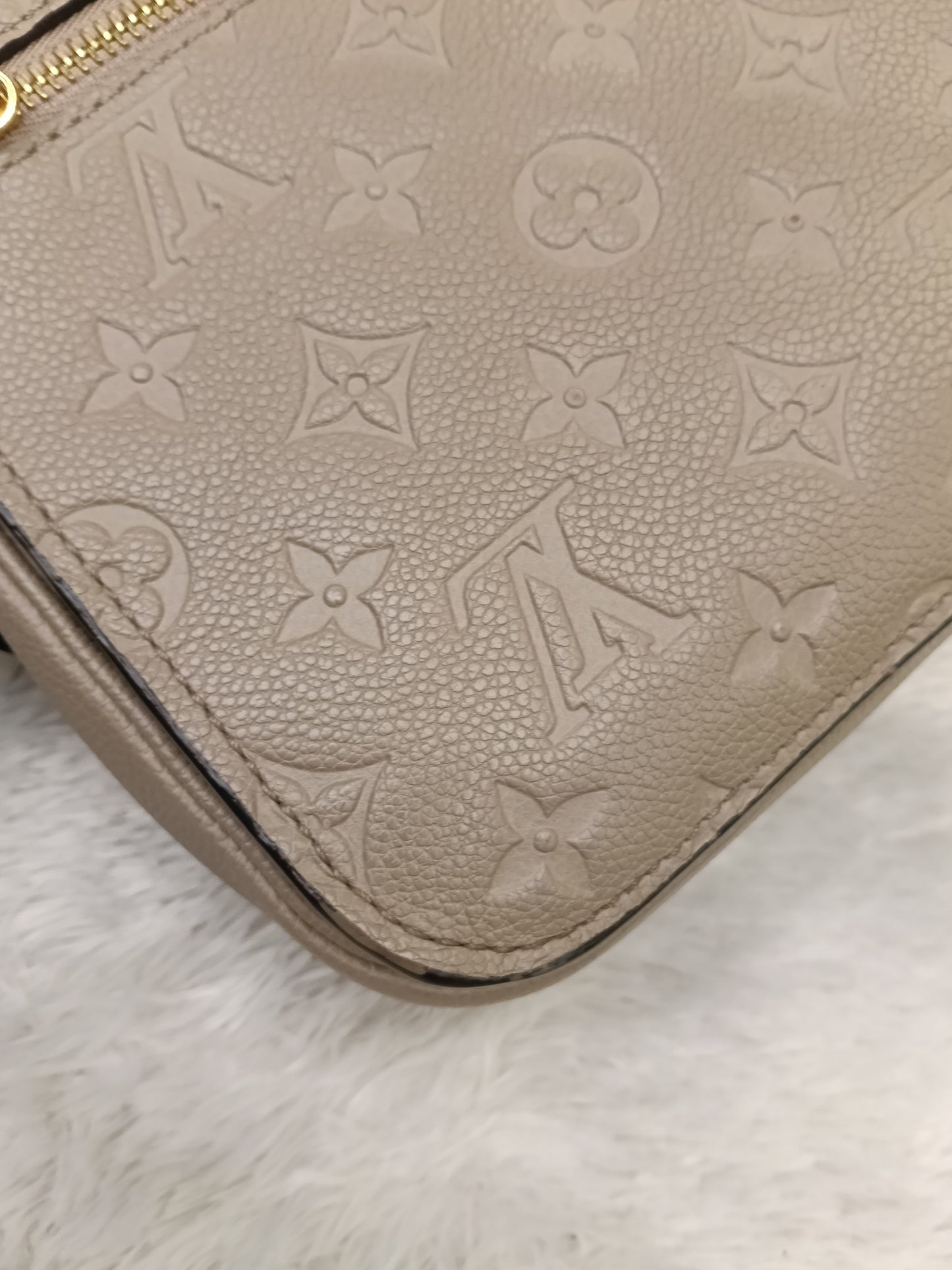 LV Metis Monogram Empreinte Tourterelle (CHIP)