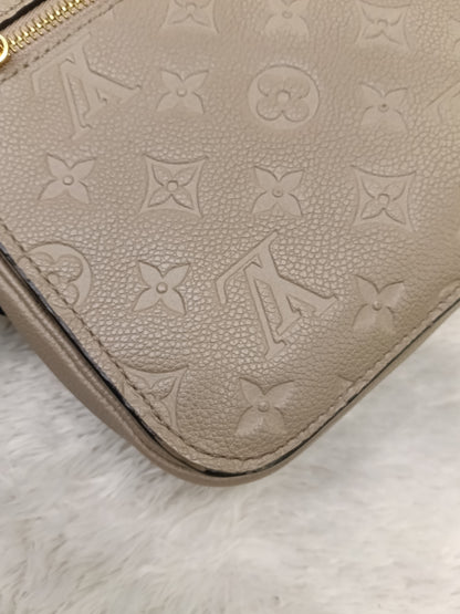 LV Metis Monogram Empreinte Tourterelle (CHIP)