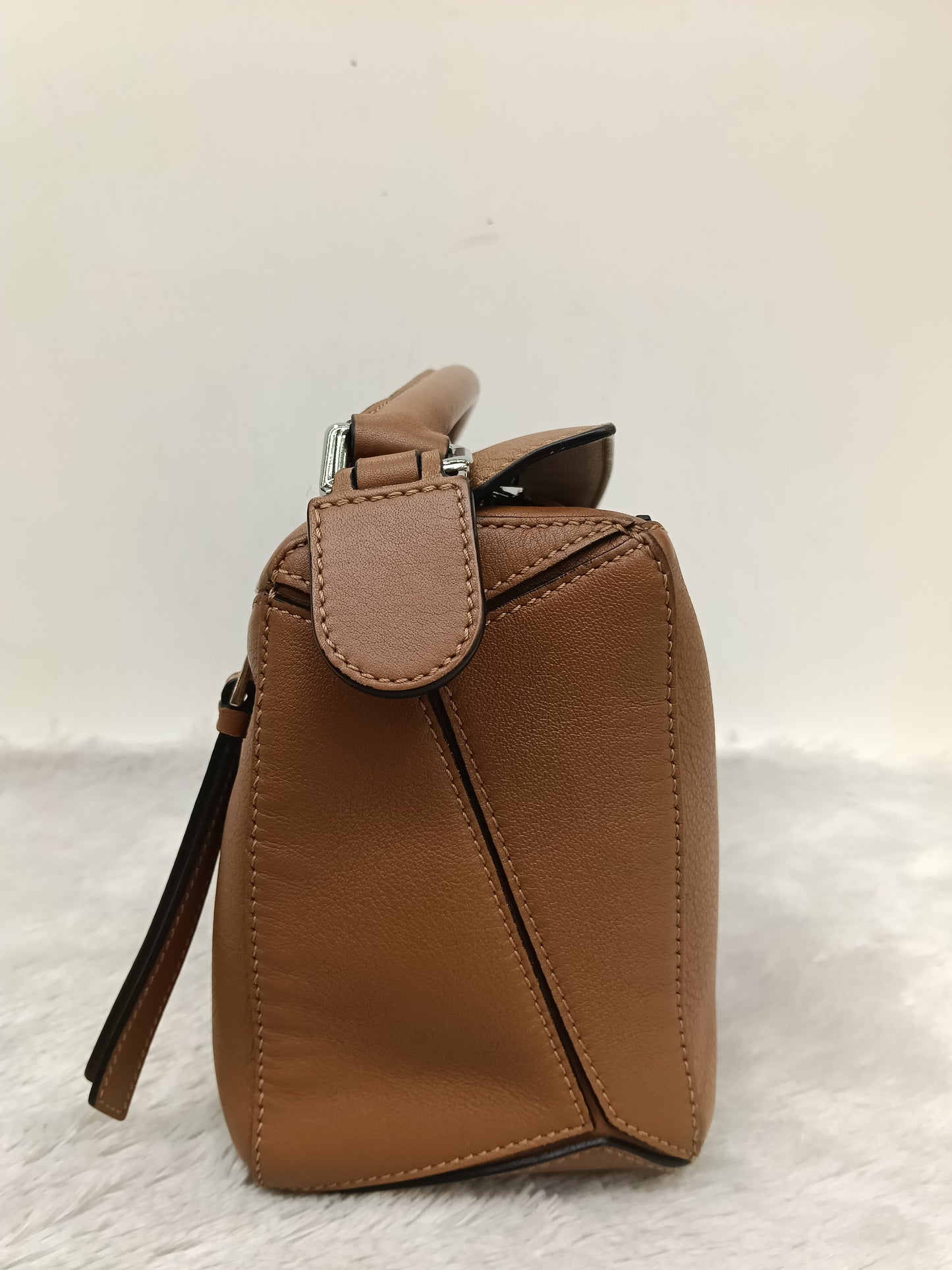 Loewe Puzzle Calfskin Small Tan SHW 2022