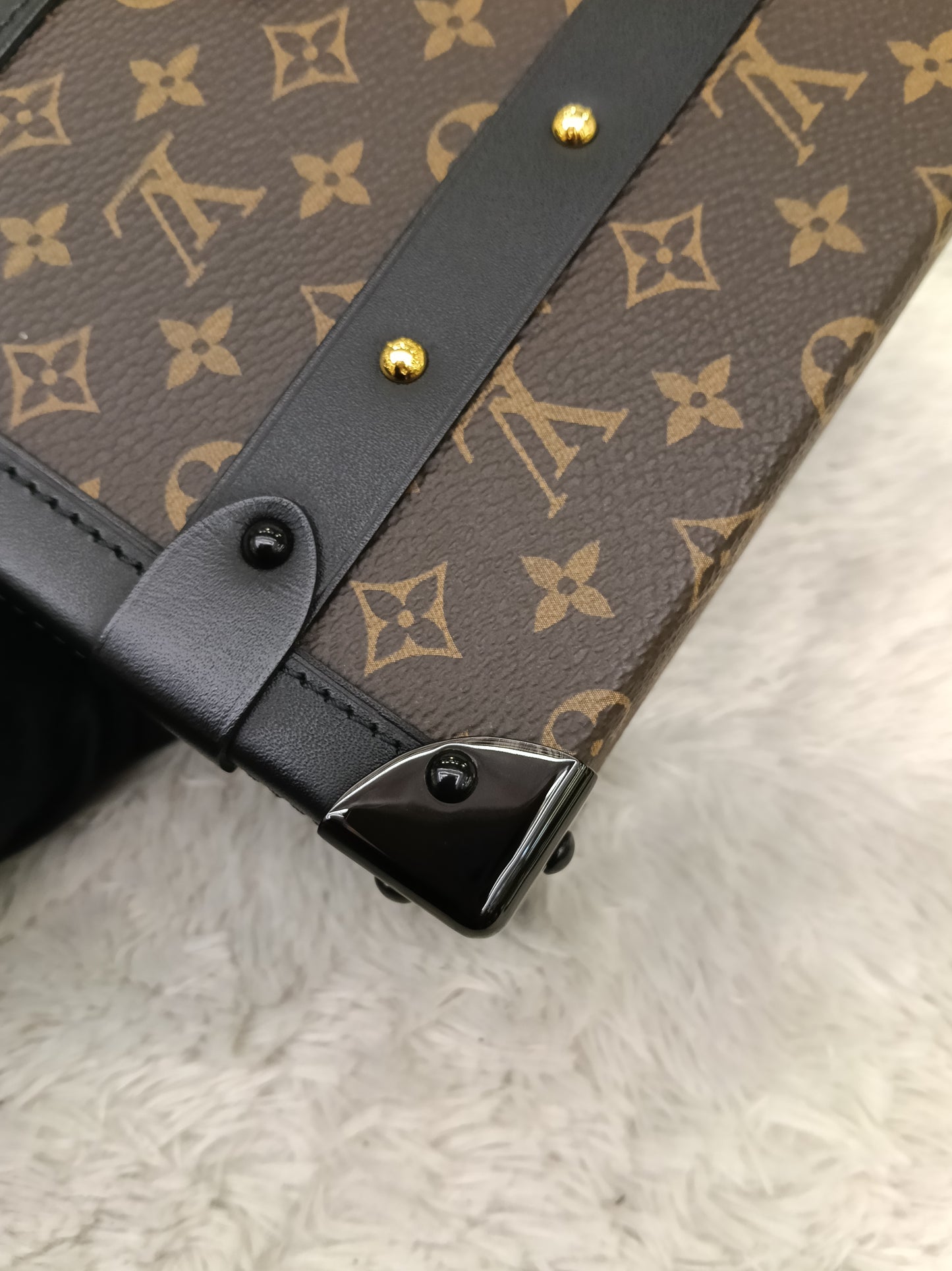 LV Petite Malle NV Monogram Capitale Noir 2019