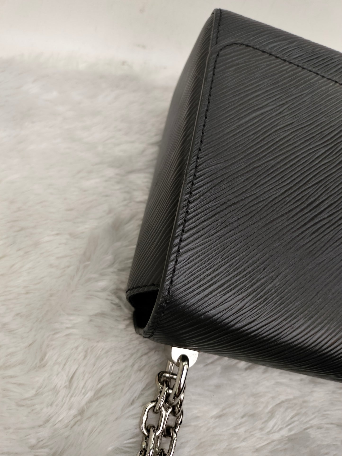 LV Twist MM Epi Black 2017