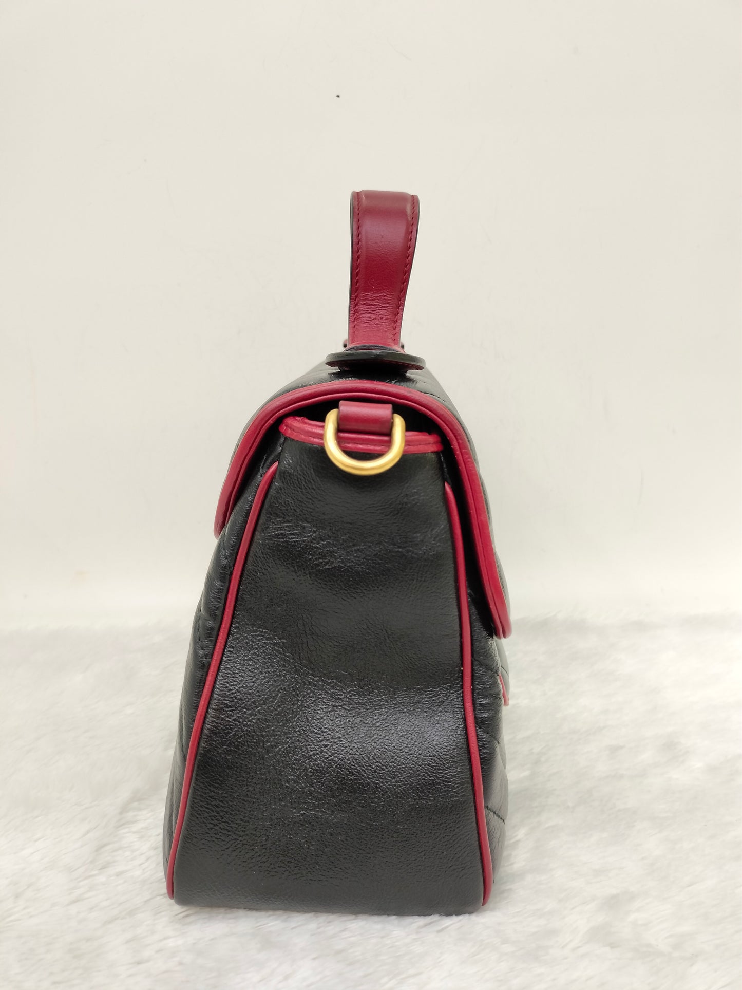Gucci Marmont Top Handle Medium Black Red GHW