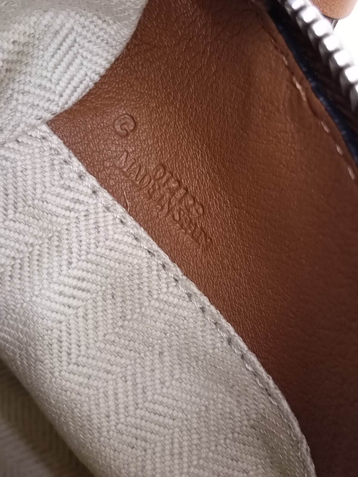 Loewe Puzzle Small Calfskin Tan SHW 2021