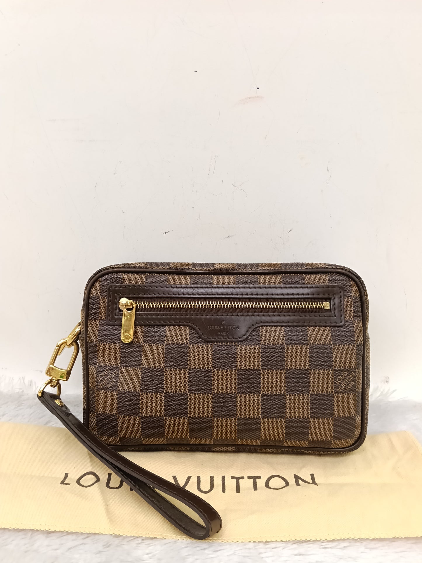 LV Macao Pochette Damier 2012