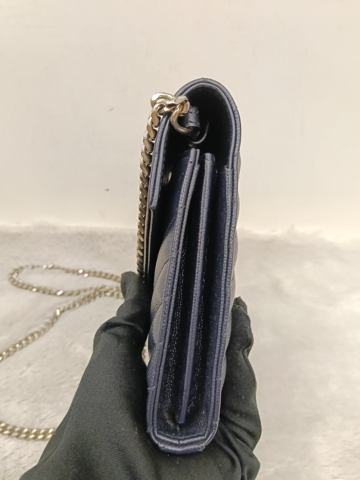 YsL WOC 22 Matelasse Monogramme Grained Navy SHW 2018