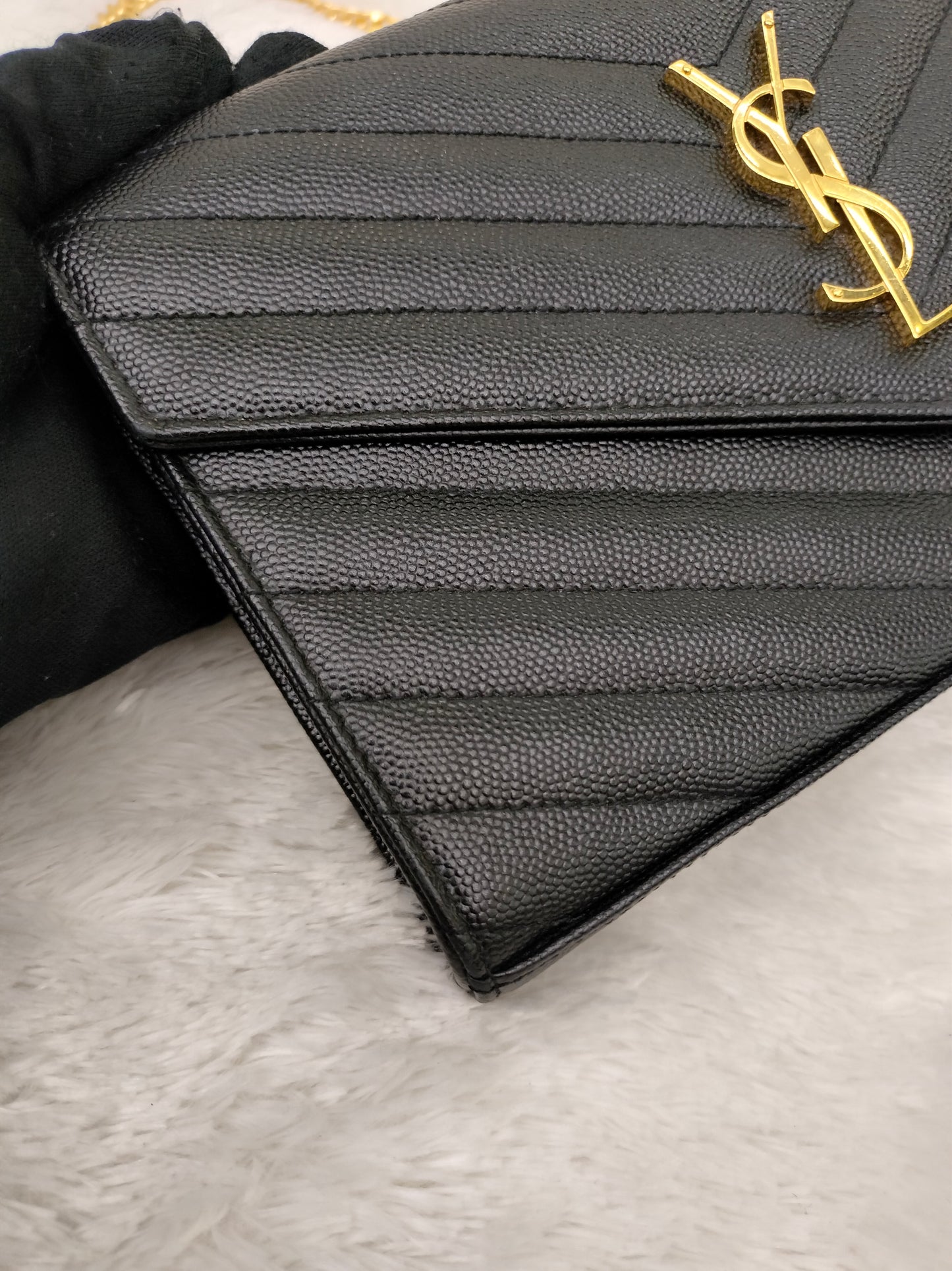 YsL WOC 22 Chevron Grained Black GHW 2021