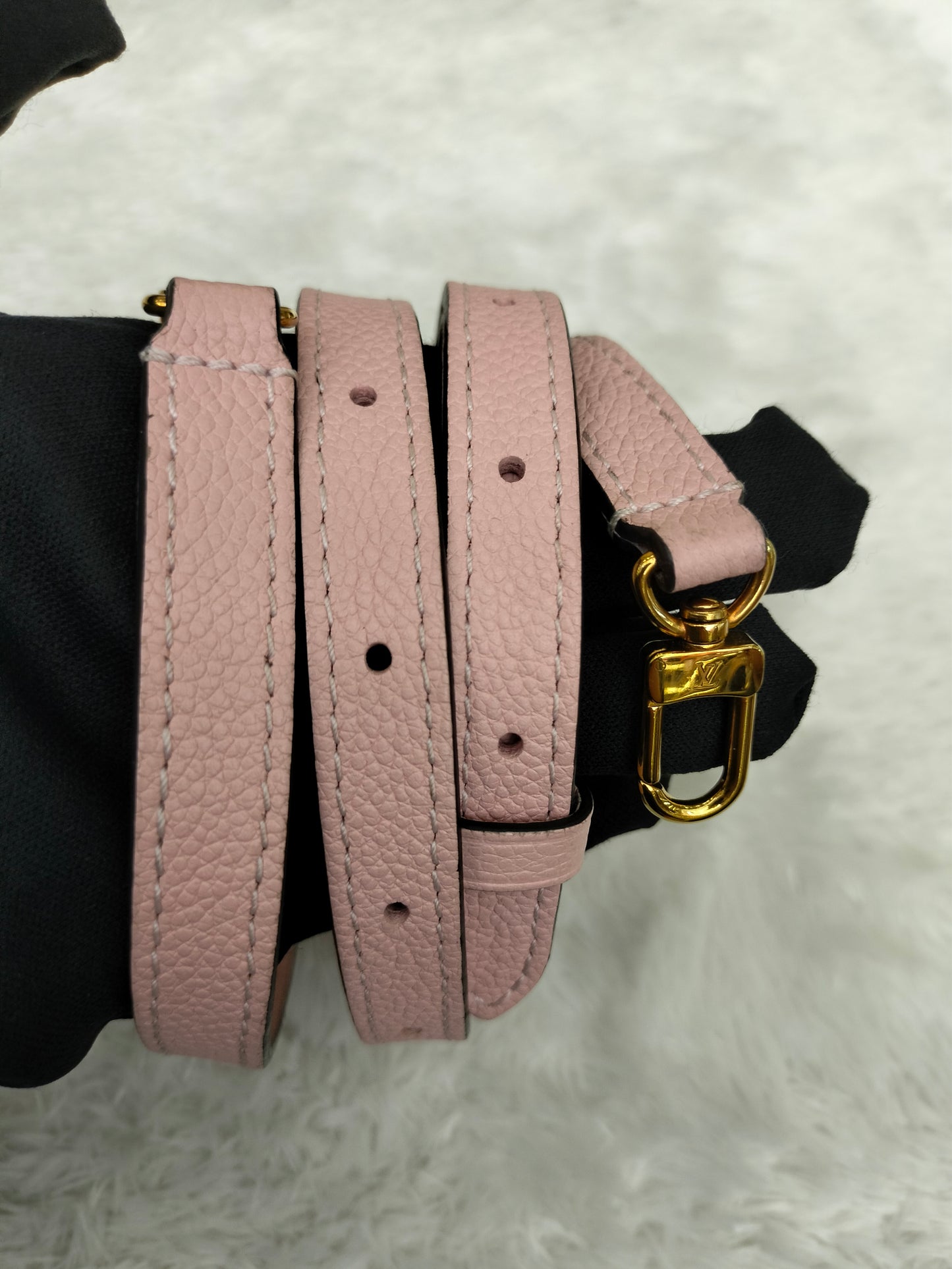 LV Clapton Backpack Damier Magnolia 2018