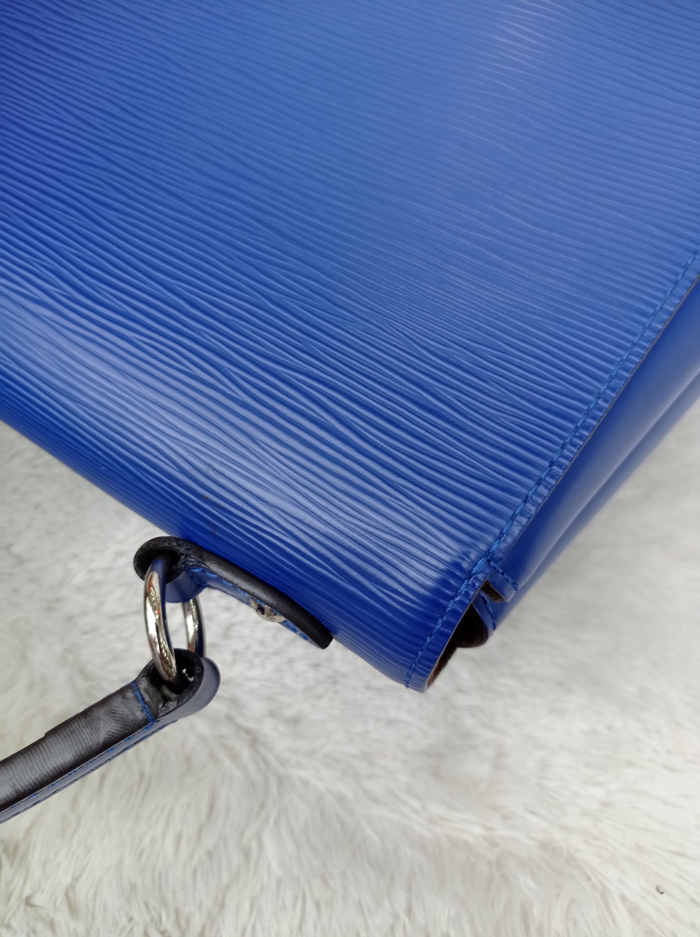 LV Cluny MM Epi Blueberry 2016