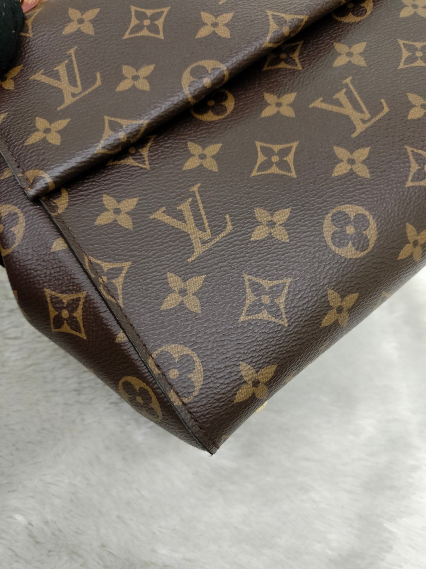 LV Clunny BB Monogram Bordeaux Fuchsia (CHIP)