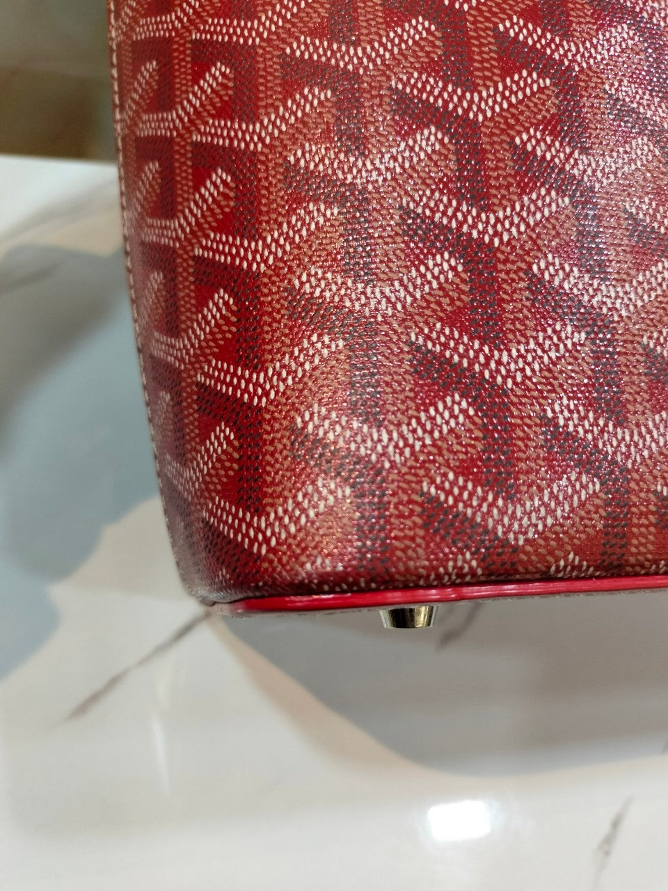 Goyard Okinawa PM Red SHW 2010