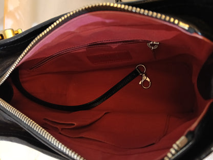 Chanel Gabrielle Small Calfskin Black (CHIP)