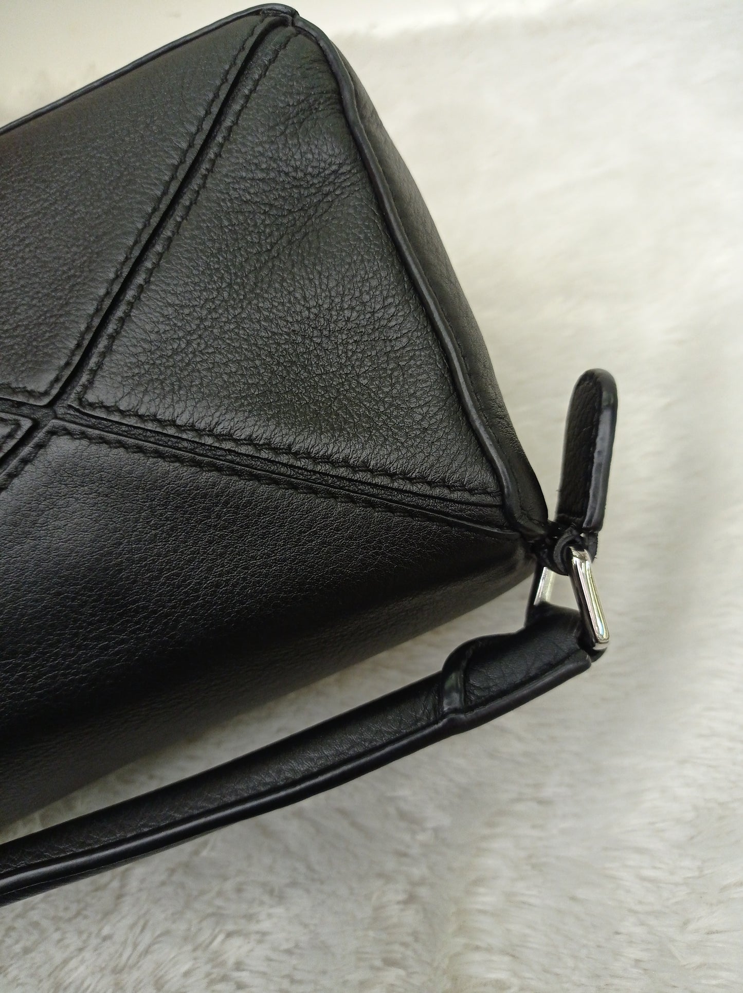 Loewe Puzzle Mini Black SHW 2022