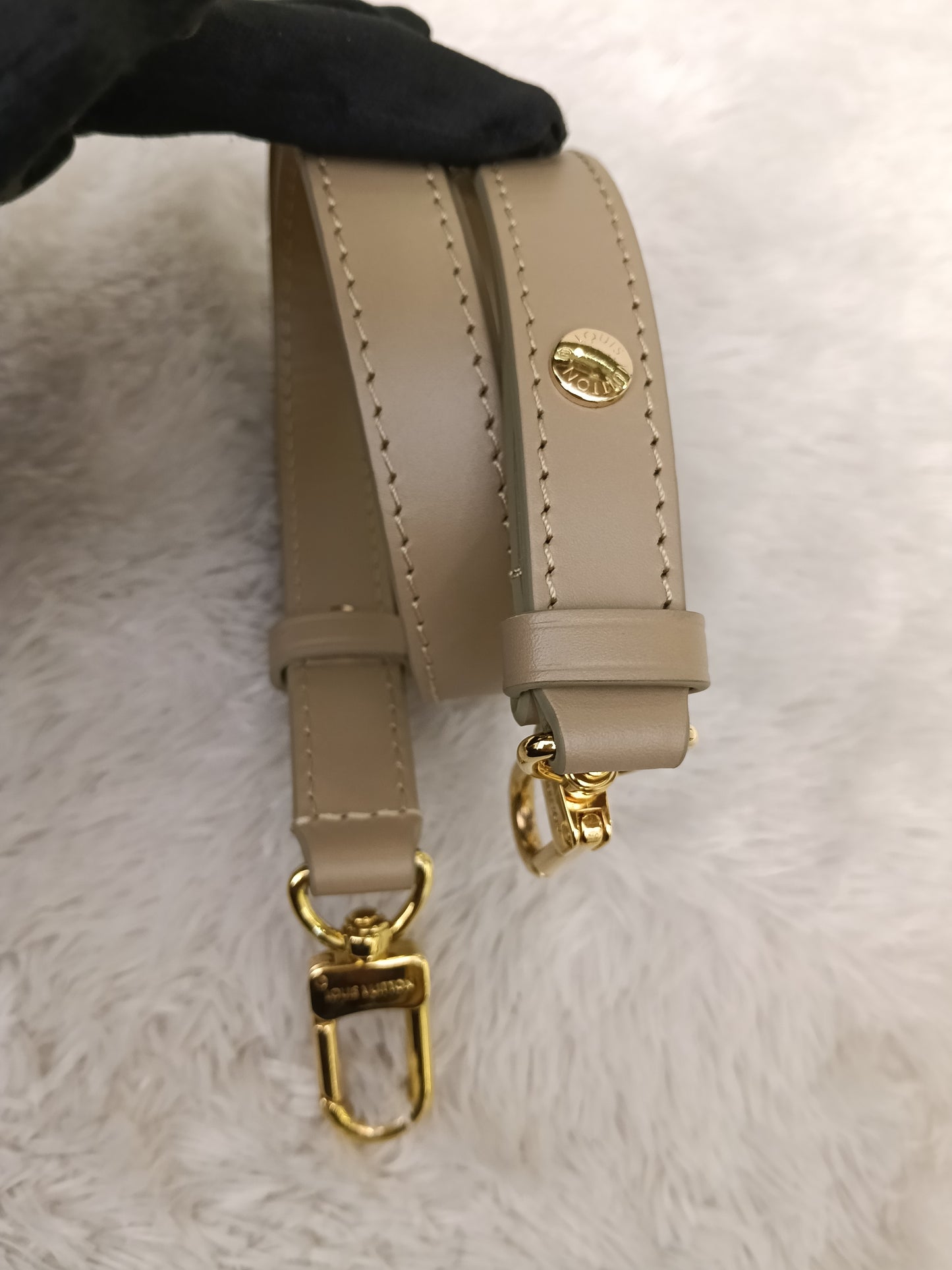 LV Multi Pochette Accessories Monogram Empreinte Light Khaki Cream (CHIP)