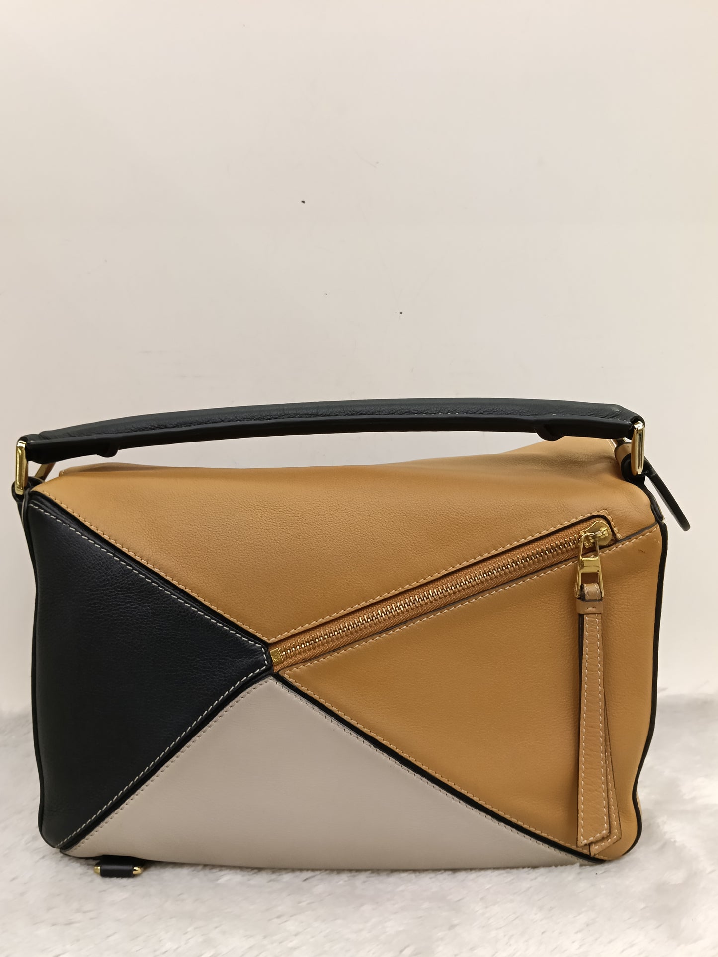 Loewe Puzzle Medium Amber Light Oat Black GHW 2019