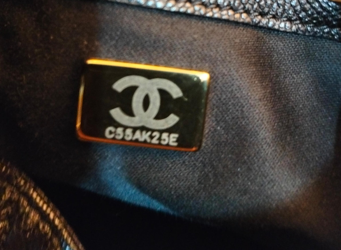 Chanel C25 Medium Caviar Black GHW 2025 (CHIP)