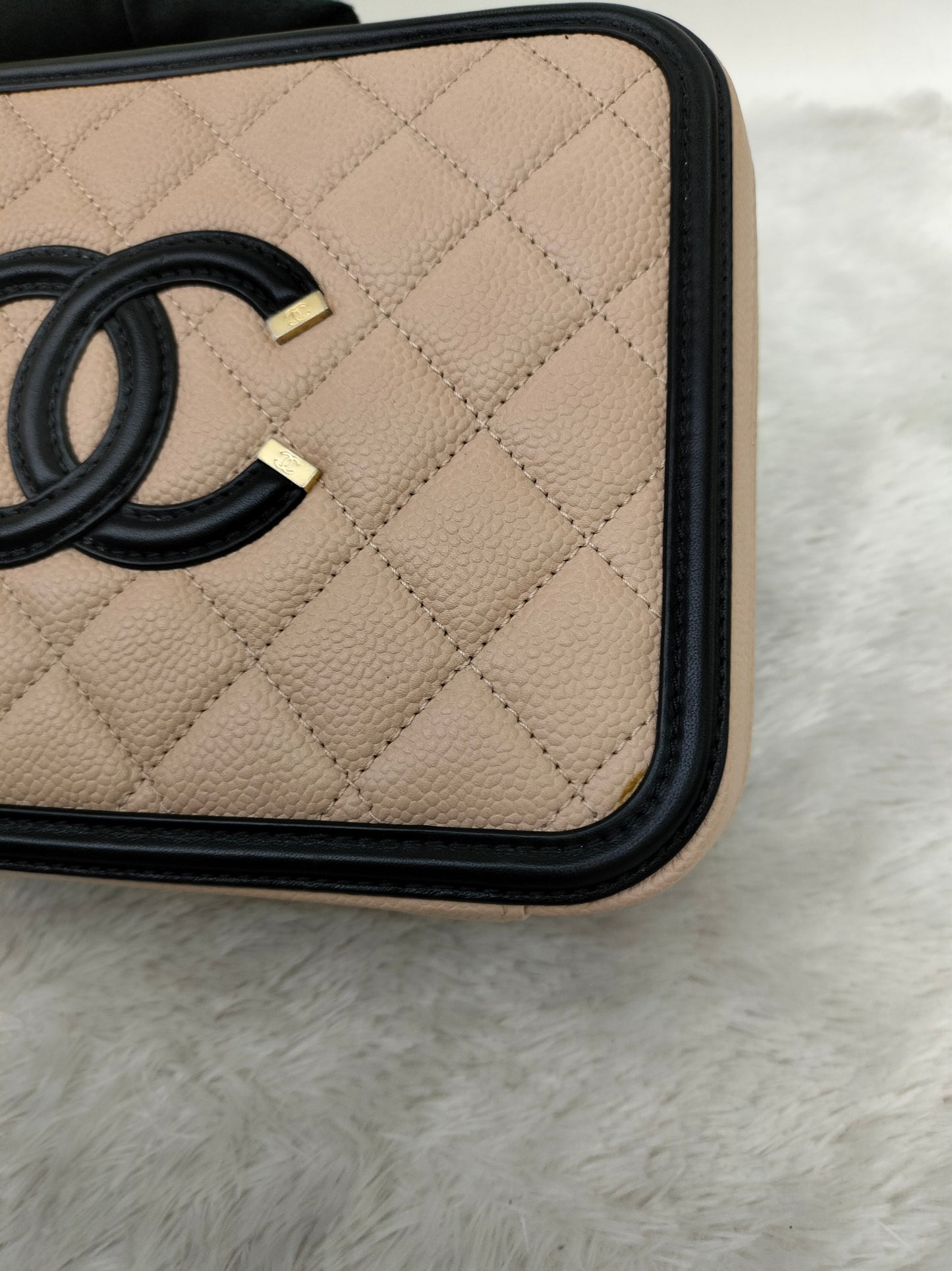 Chanel Filigree Vanity Case Medium Caviar Beige Black GHW #26