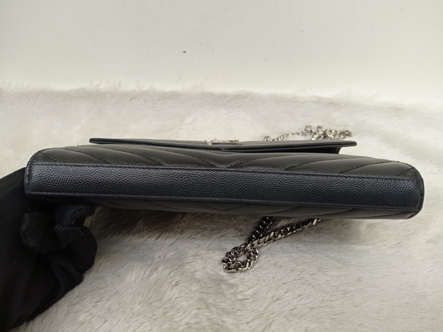 YsL WOC 22 Matelasse Monogramme Grained Black SHW 2018