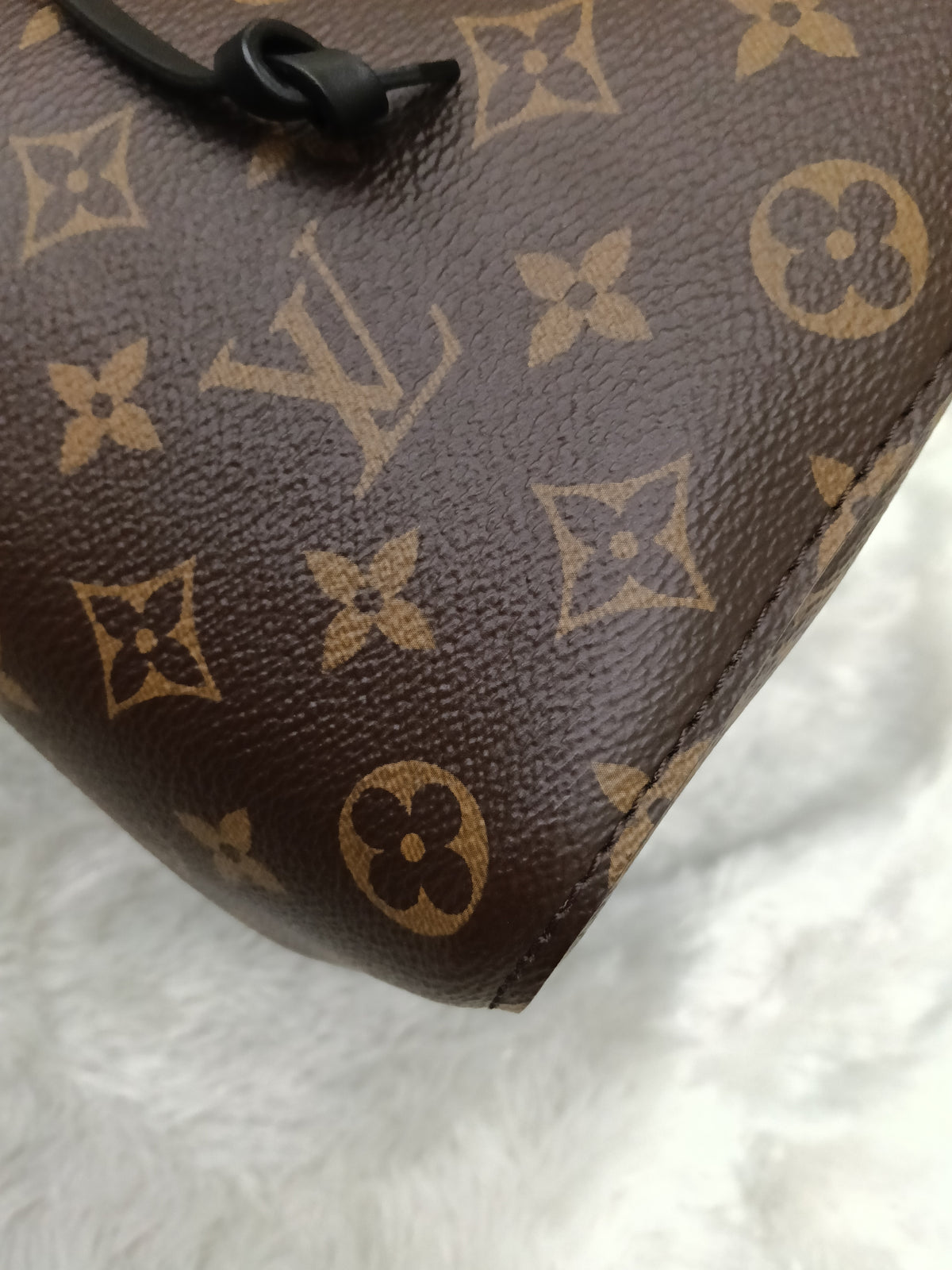 LV Neo Noe MM Monogram Noir 2019
