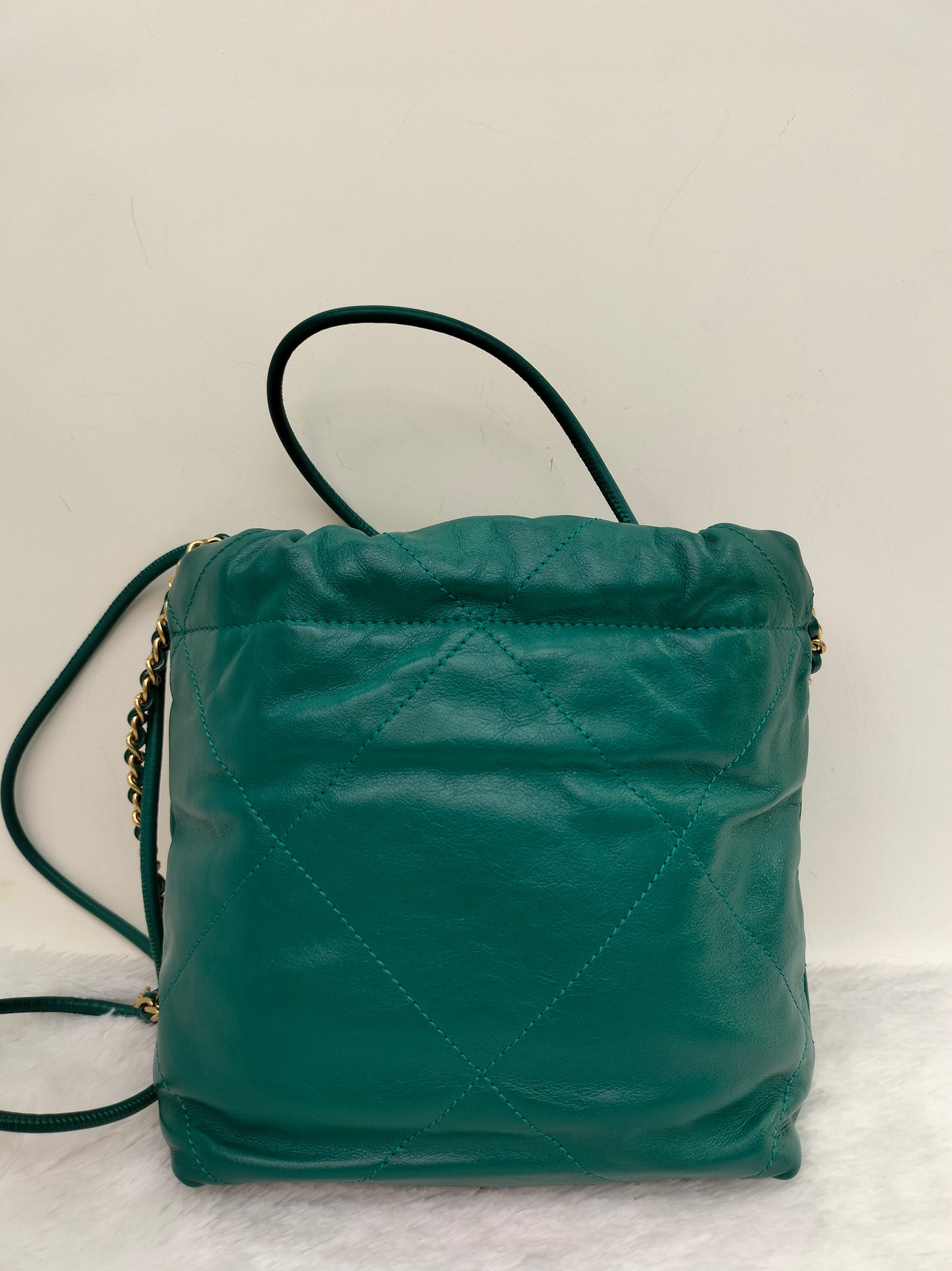 *Neverbeen Used* Chanel C22 Mini Calfskin Green GHW (CHIP)