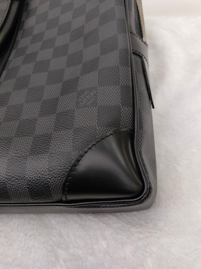 LV PDV Graphite 2016