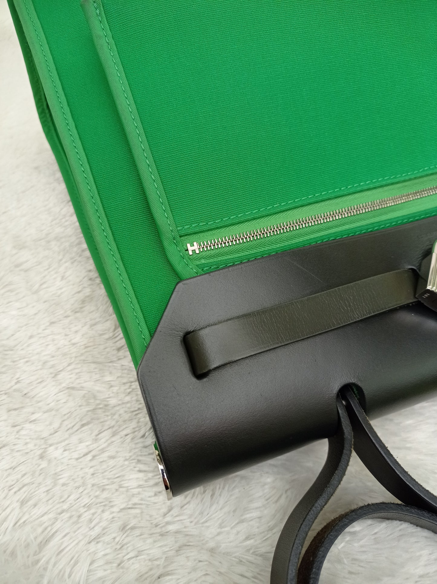 HB31 Zip Toile Vert Cactus Flap Black PHW #D