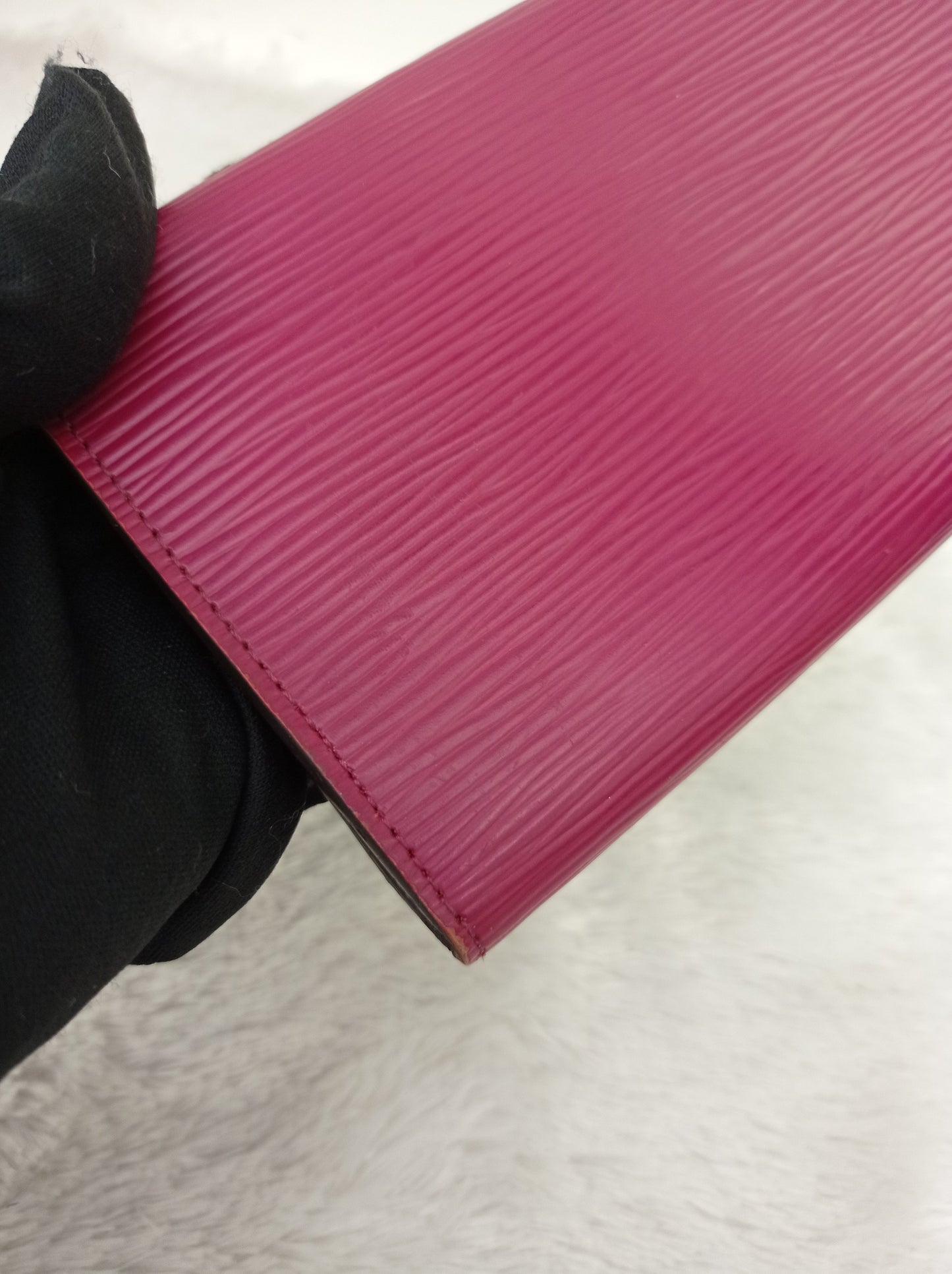 LV Emilie NM Wallet Epi Fuchsia Brown 2017