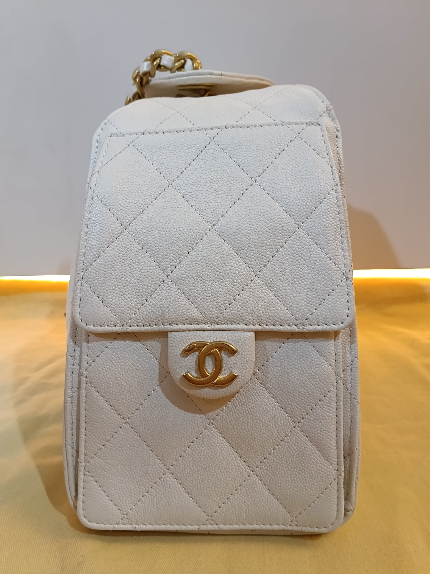 Chanel C25 Small Caviar White GHW 2025 (CHIP)