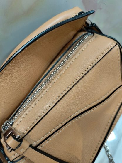 Loewe Puzzle Nano Caramel SHW 2020