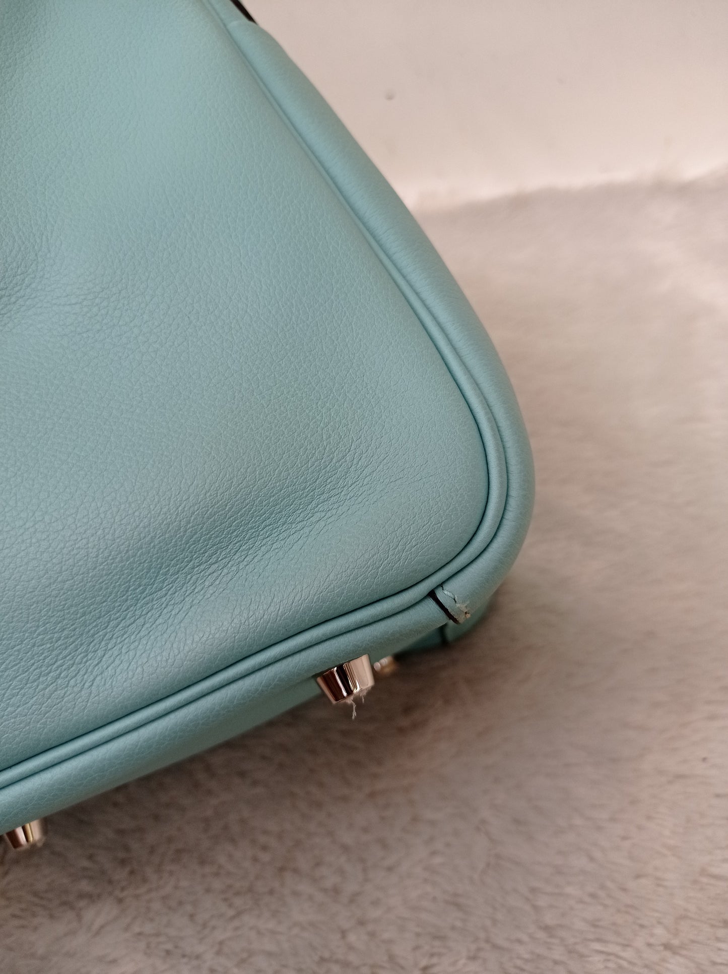Lindy 30 Evercolour Blue Atol PHW #T