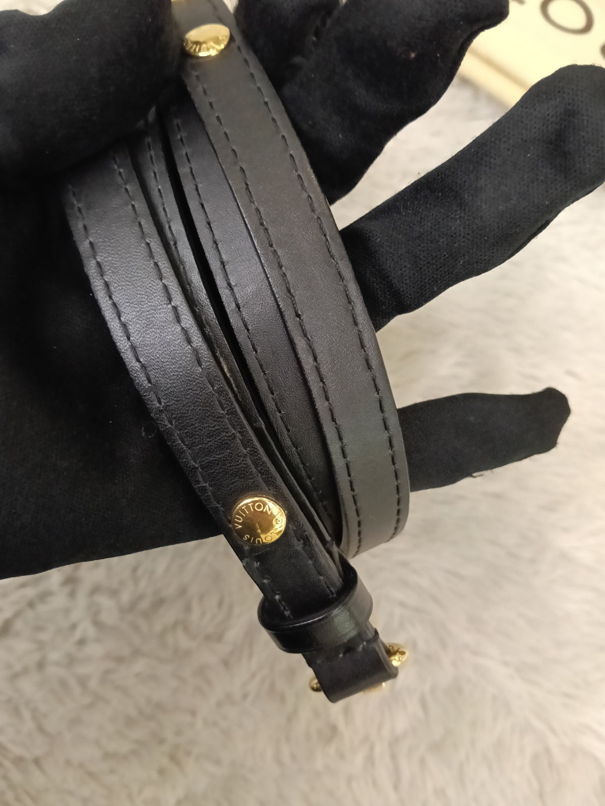 LV Neo Noe MM Monogram Noir 2020