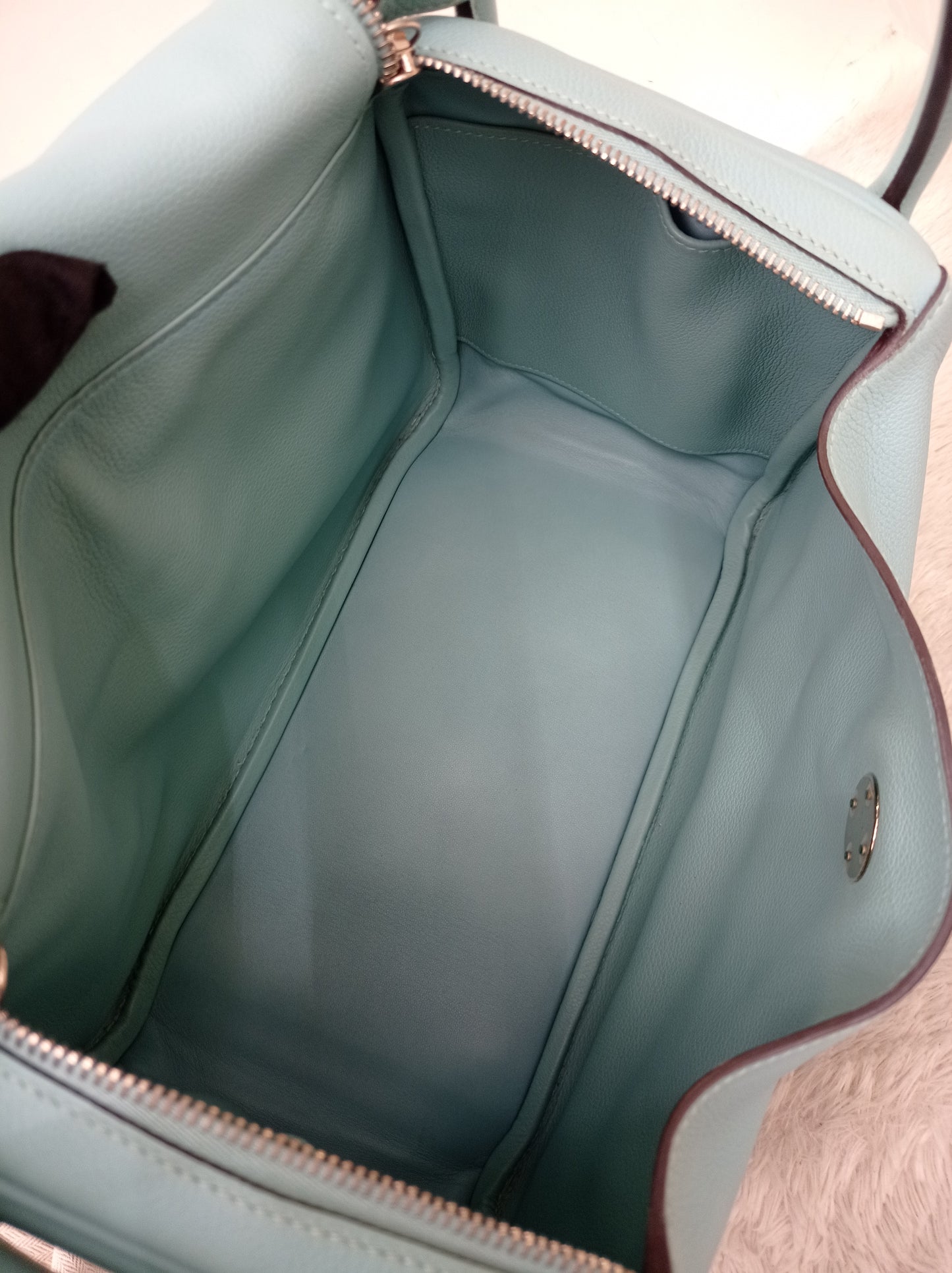 Lindy 30 Evercolour Blue Atol PHW #T