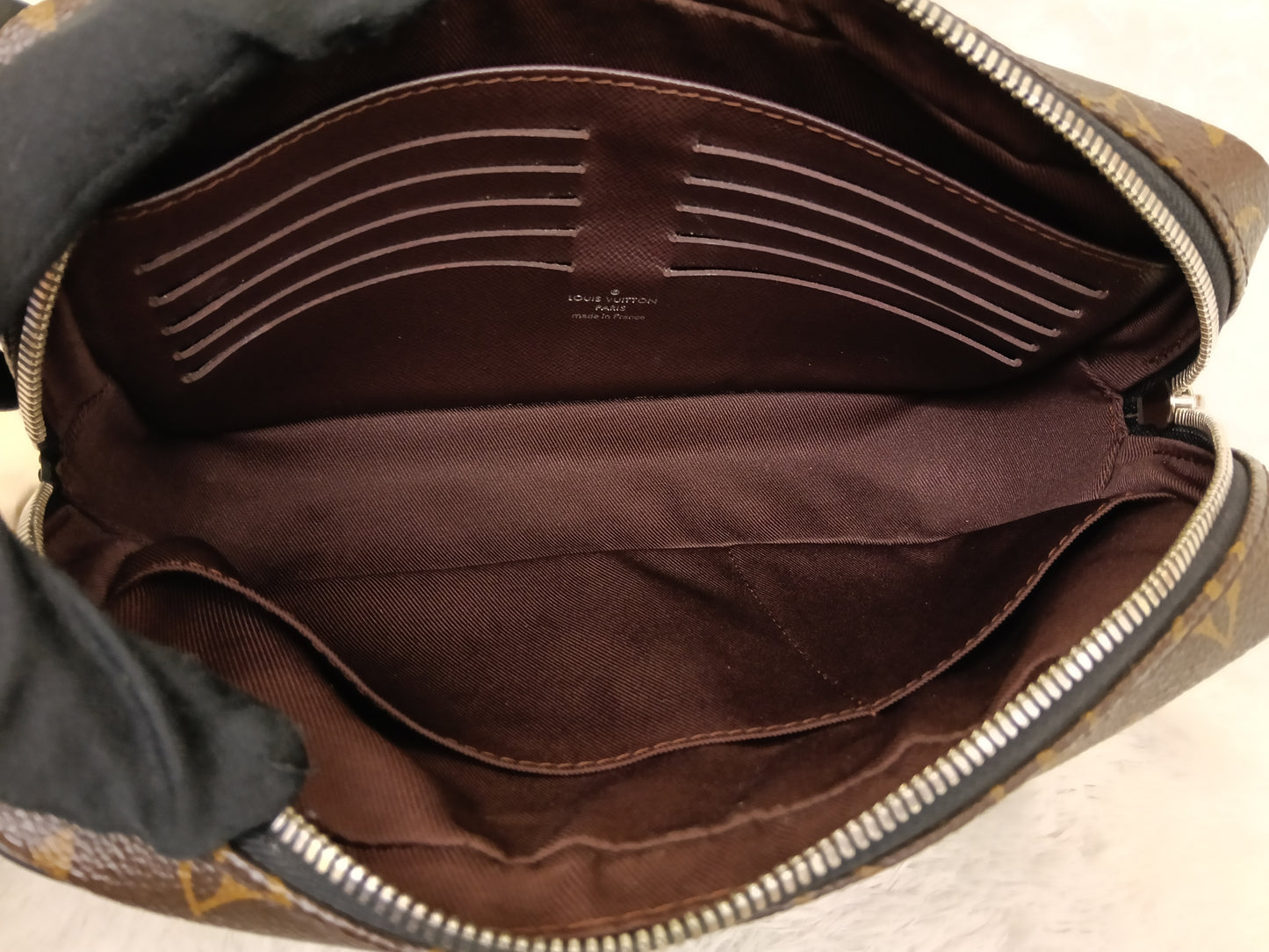 LV Kasai Clutch Monogram Macassar 2019