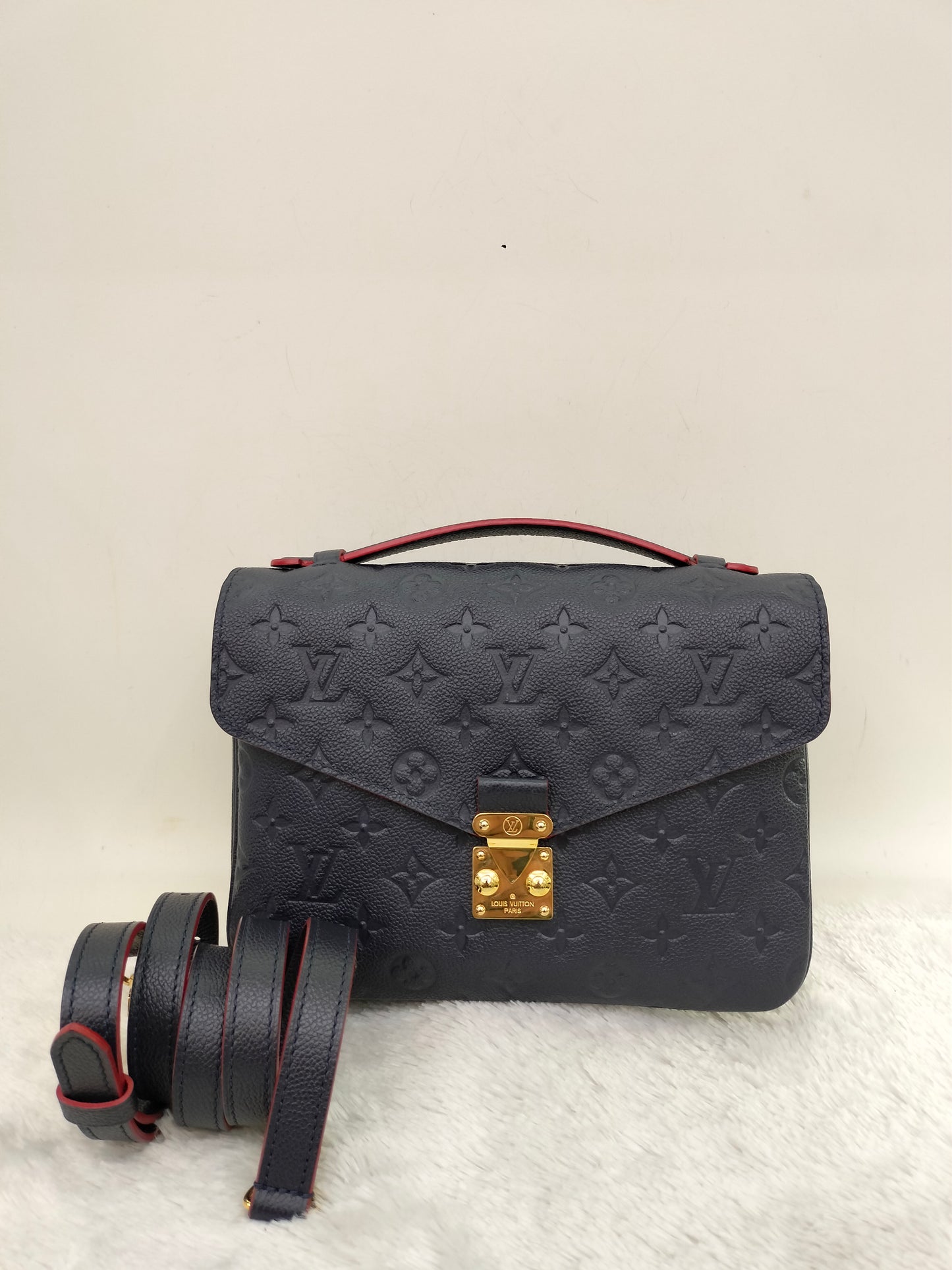LV Metis Empreinte Marine Rouge Navy 2019