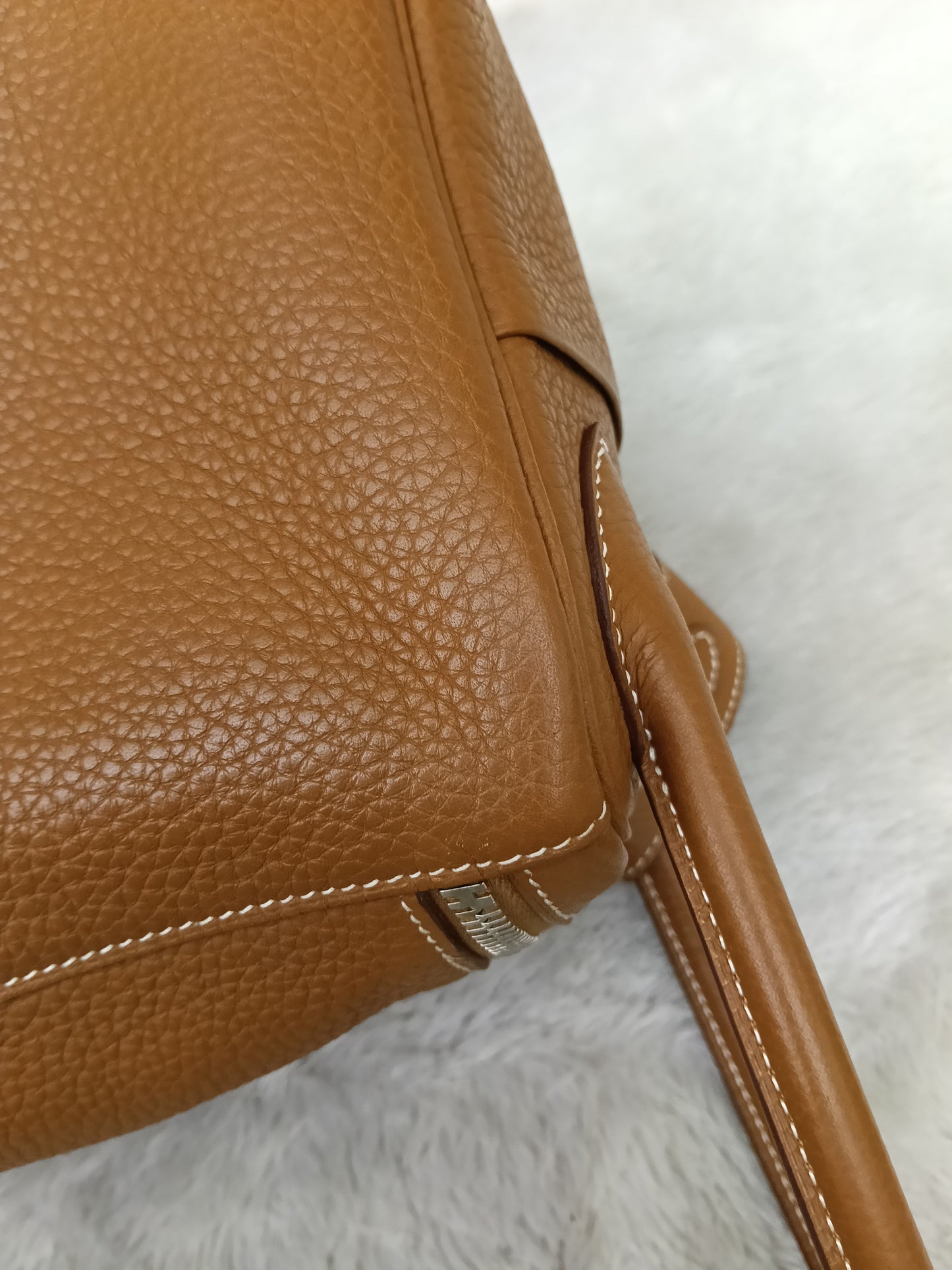 Lindy 30 Clem Gold PHW #R square
