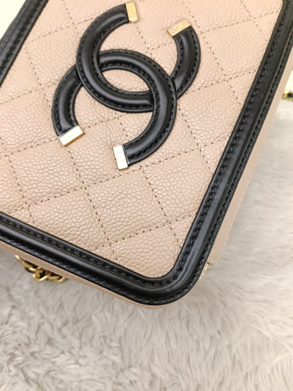 *Neverbeen Used* Chanel Filigree Vanity Case Small Caviar Beige Black GHW #27