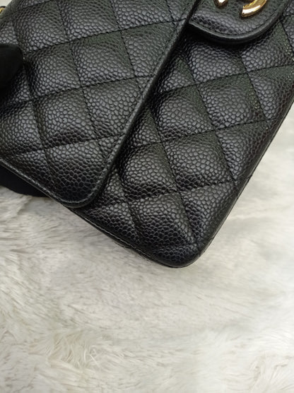 Chanel Medium Caviar Black GHW DF (CHIP)