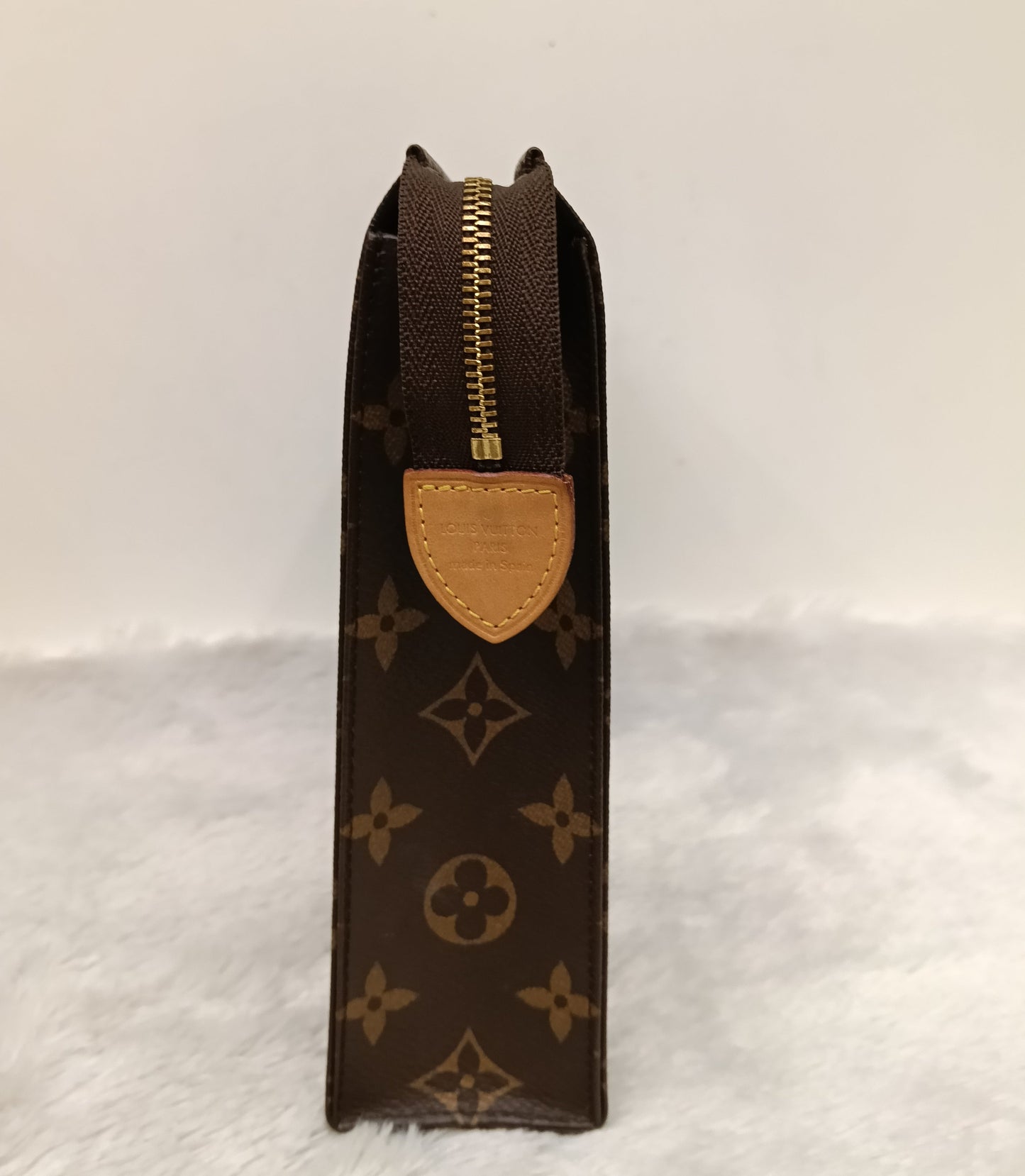LV Pochette Toiletry 26 Monogram 2020