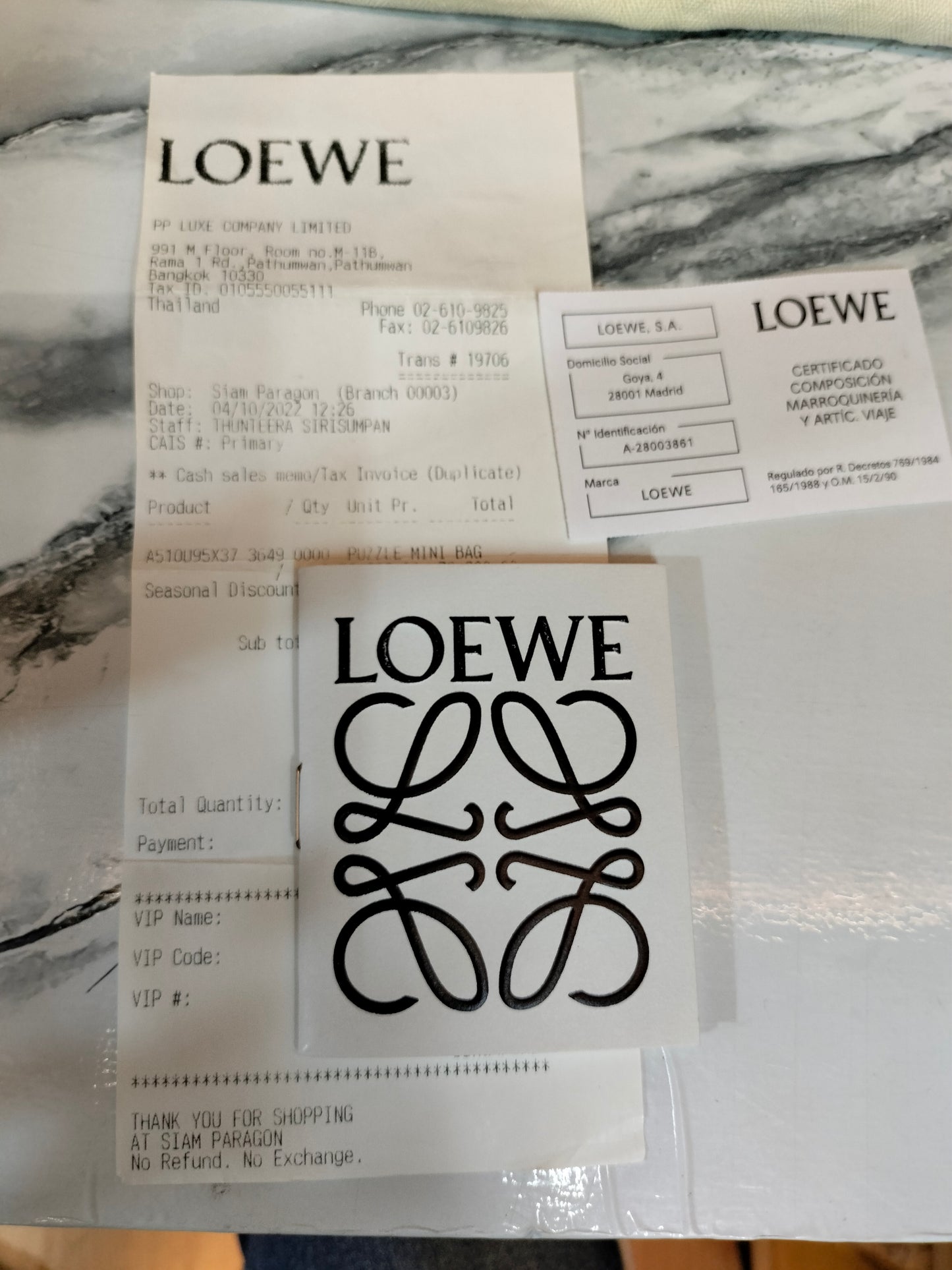 Loewe Puzzle Mini Grained Light Caramel GHW 2022