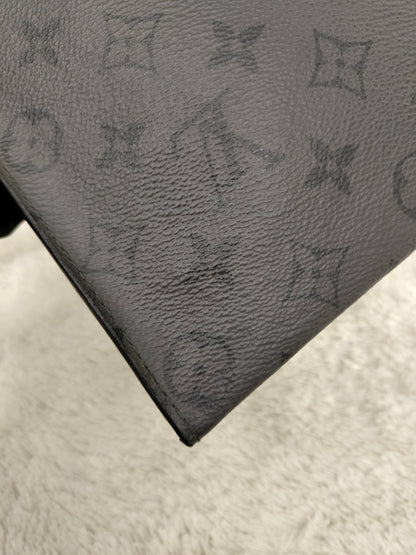 LV Pochette Voyage MM Monogram Eclipse (CHIP)